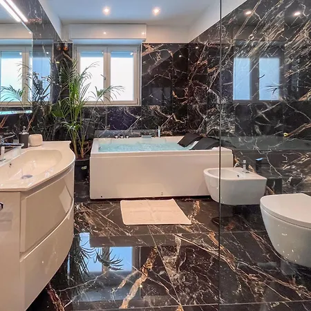 Appartement Lenis - Panoramic Pool Mandello del Lario